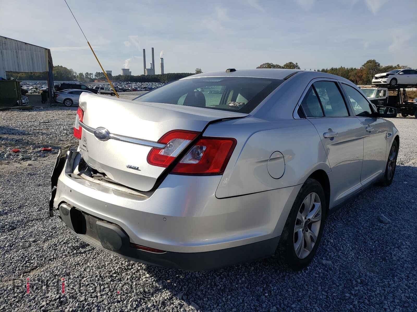 2010 FORD TAURUS - VIN: 1FAHP2EW4AG168231 - Фото 4