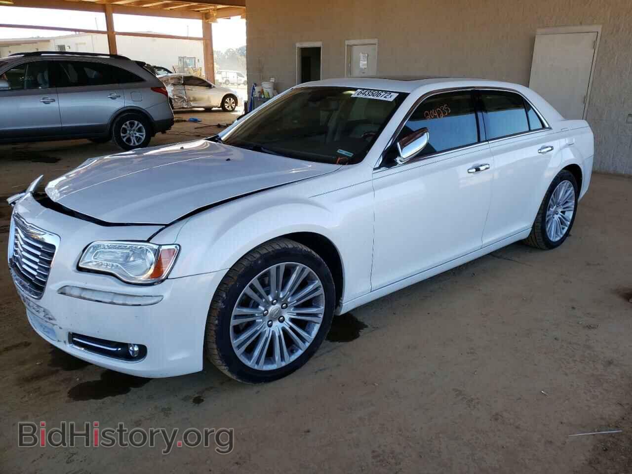 2011 CHRYSLER 300 - VIN: 2C3CA6CT4BH537394 - Фото 2