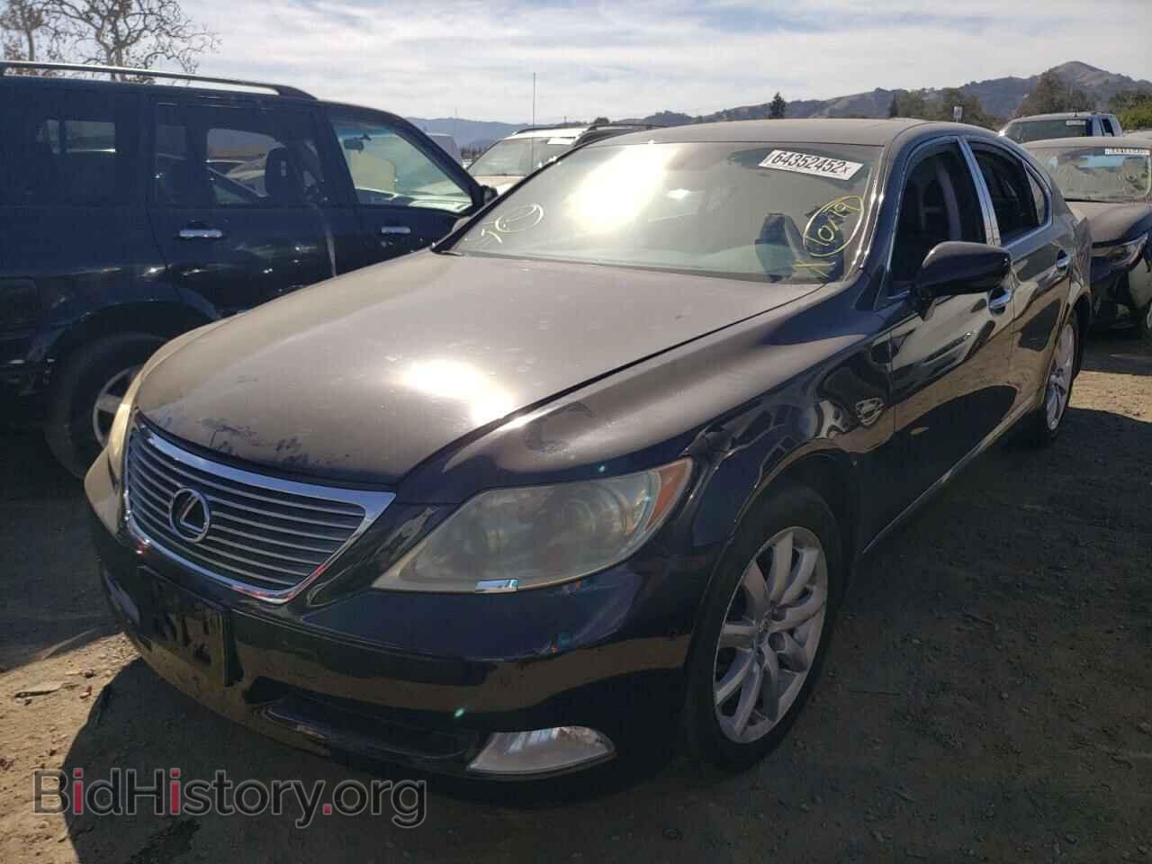 2008 LEXUS LS460 - VIN: JTHBL46F185072017 - Фото 2