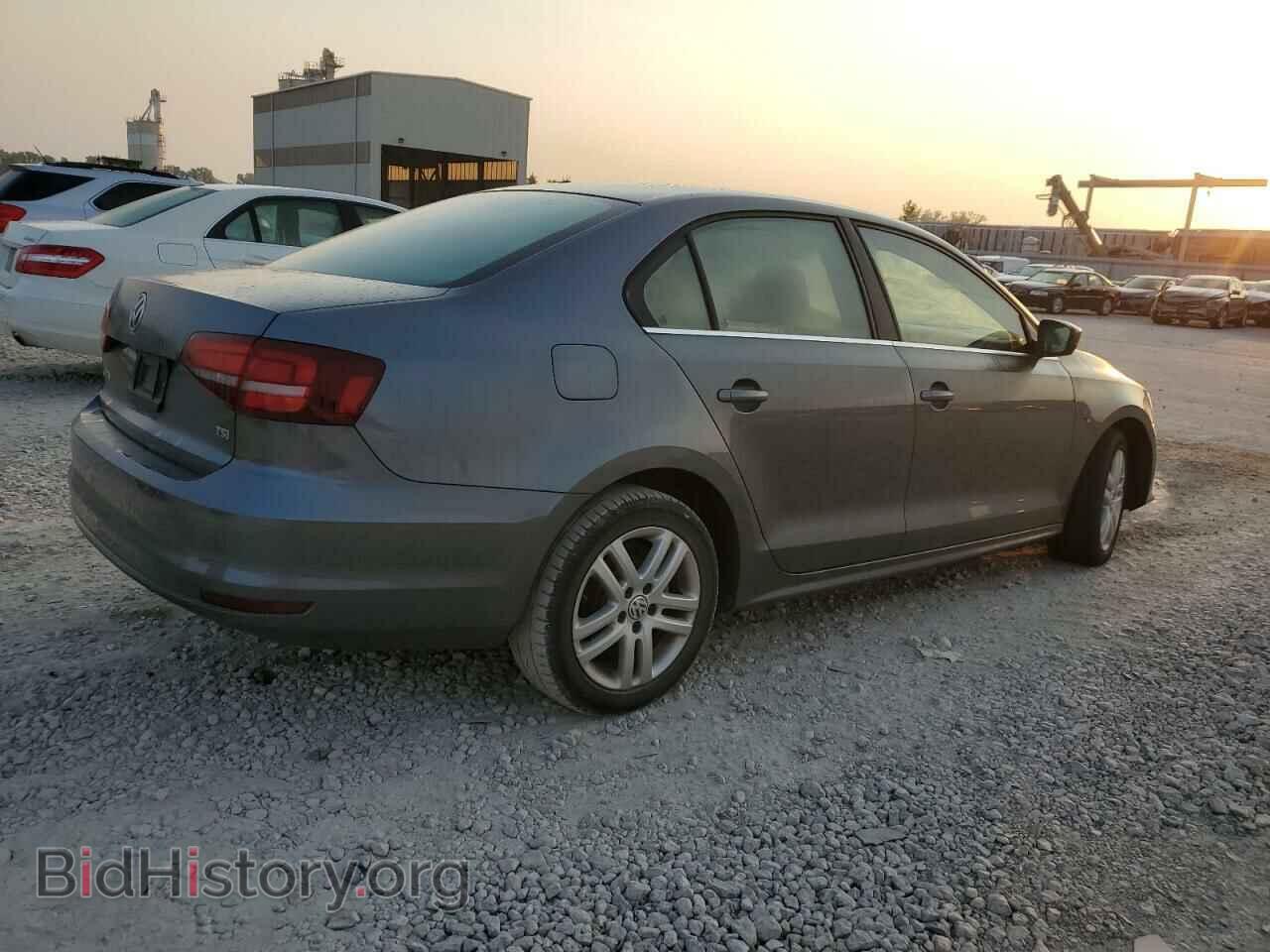 2017 VOLKSWAGEN JETTA - VIN: 3VW2B7AJ2HM228512 - Фото 3