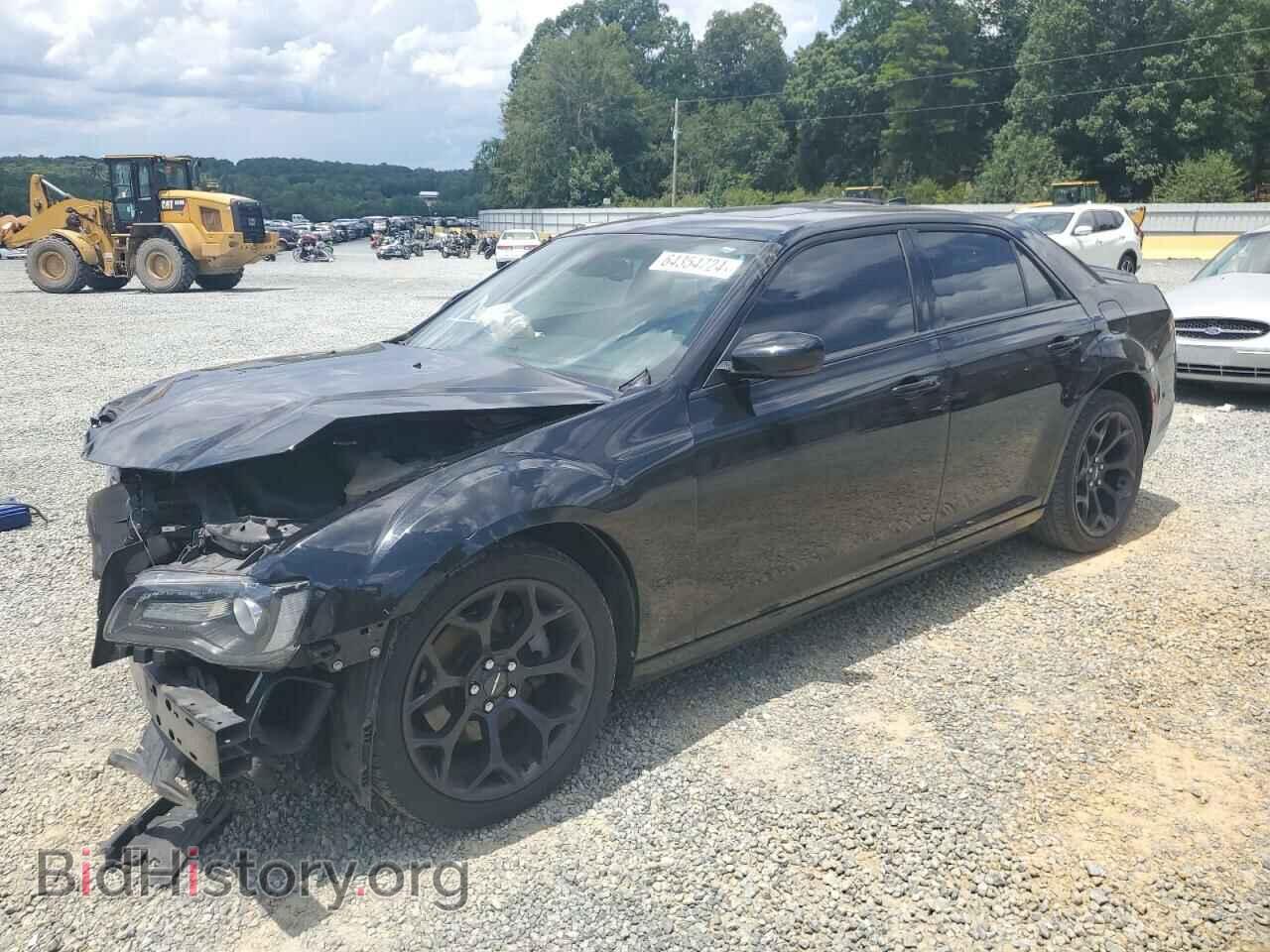 Фотография 2C3CCABT1KH618237 - CHRYSLER 300 2019