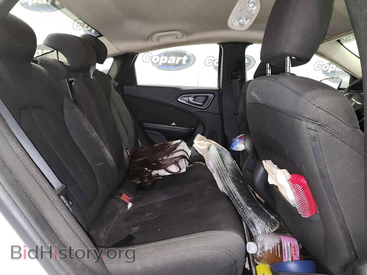 2016 CHRYSLER 200 - VIN: 1C3CCCAB3GN142625 - Фото 10