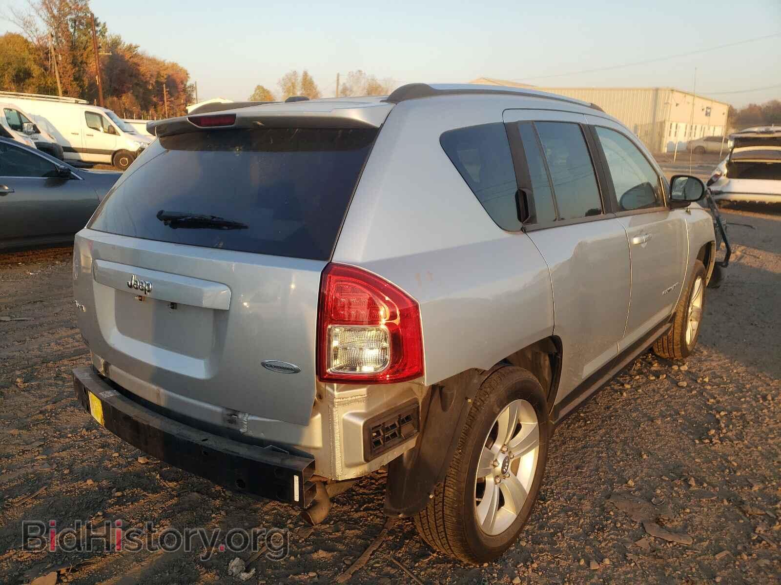 2012 JEEP COMPASS - VIN: 1C4NJDEB1CD629834 - Photo 4