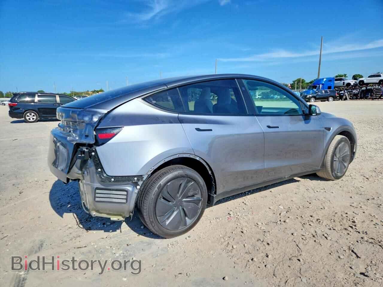 2026 TESLA MODEL Y - VIN: 7SAYGDED3TA717130 - Photo 3