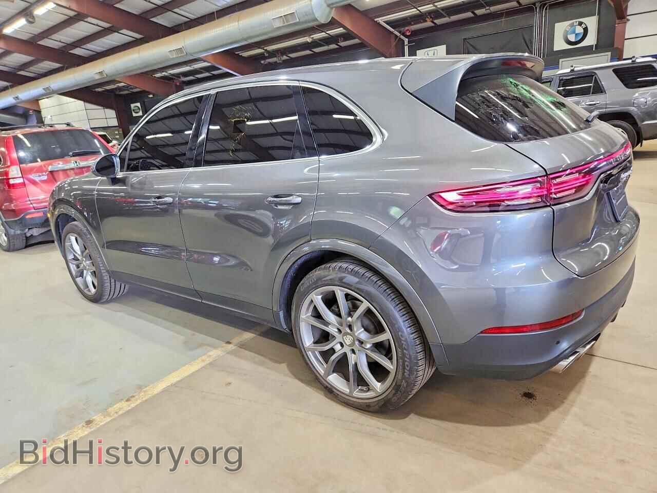 2019 PORSCHE CAYENNE - VIN: WP1AB2AY2KDA62492 - Photo 2