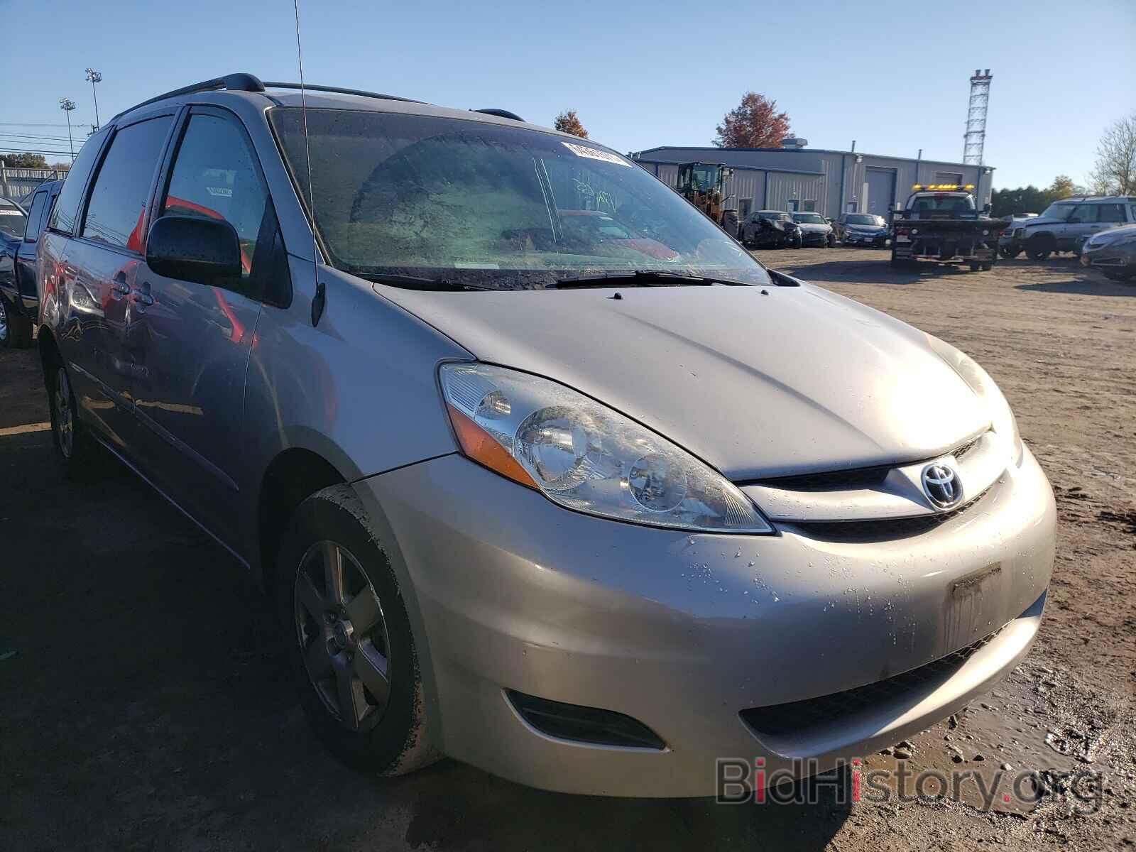 Photo 5TDZK23C49S259068 - TOYOTA SIENNA 2009