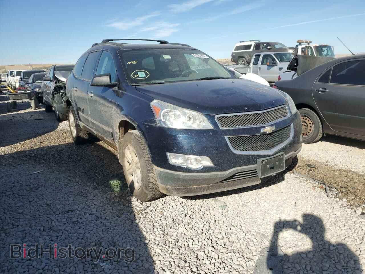 Photo 1GNKRFED7CJ265355 - CHEVROLET TRAVERSE 2012
