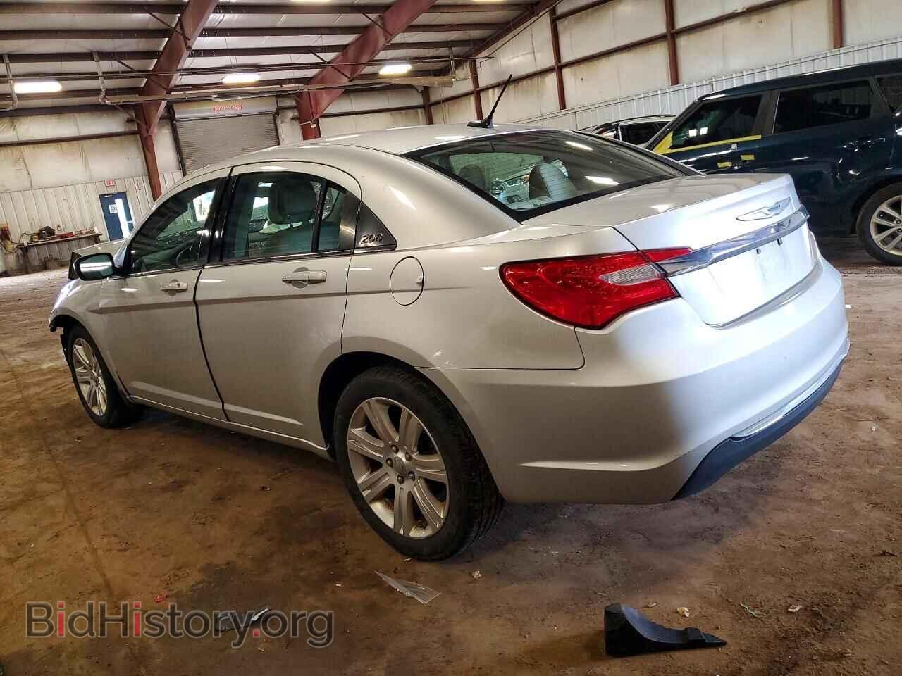 2012 CHRYSLER 200 - VIN: 1C3CCBBB5CN131841 - Фото 2