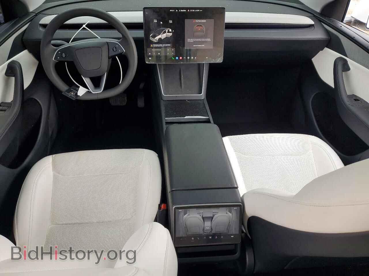 2026 TESLA MODEL Y - VIN: 7SAYGDED1TA490942 - Photo 8