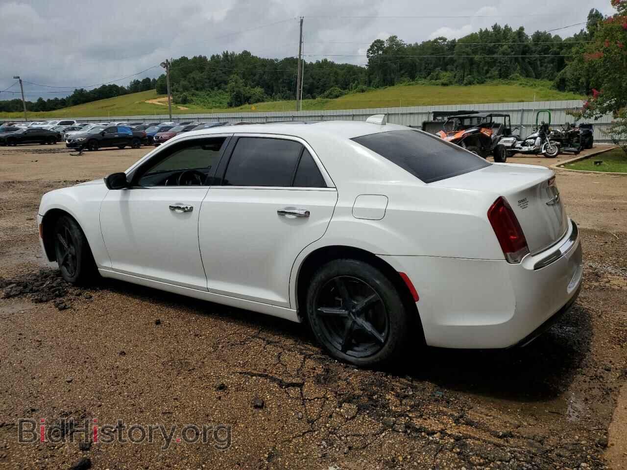 2016 CHRYSLER 300 - VIN: 2C3CCAEG2GH260958 - Photo 2