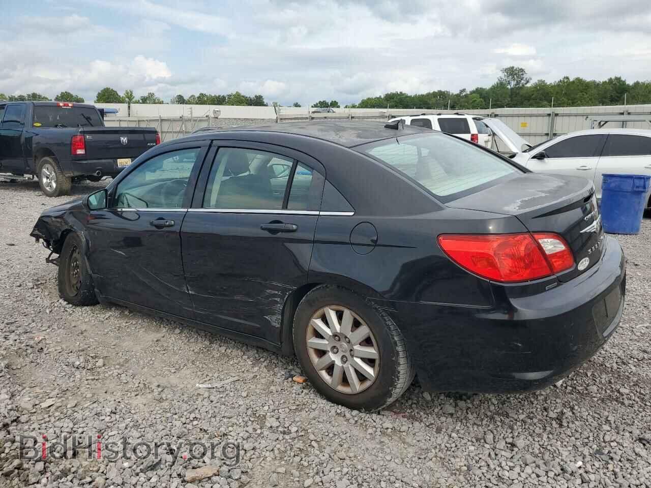 2010 CHRYSLER SEBRING - VIN: 1C3CC4FB8AN117175 - Фото 2
