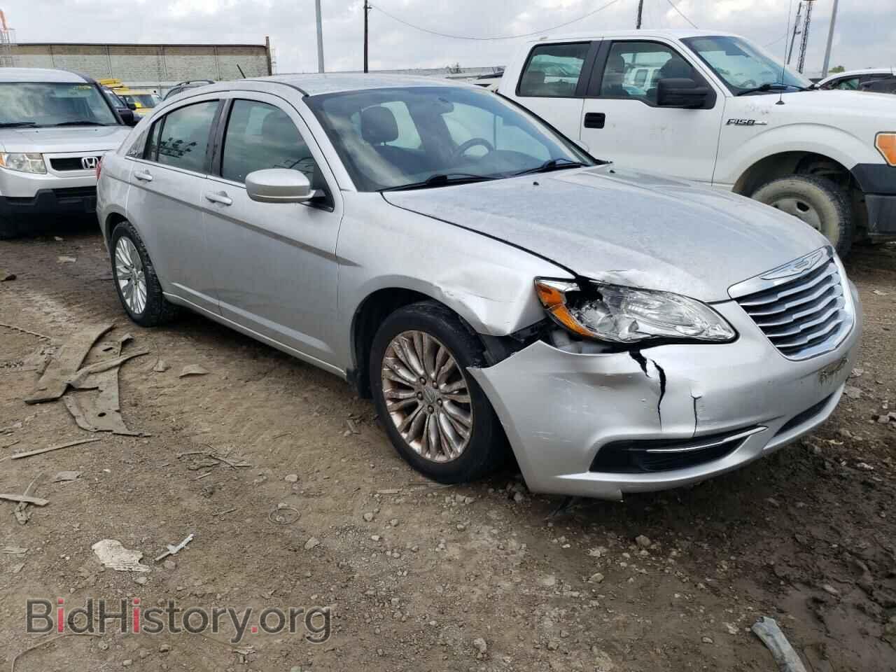 2012 CHRYSLER 200 - VIN: 1C3CCBAB9CN100397 - Photo 4