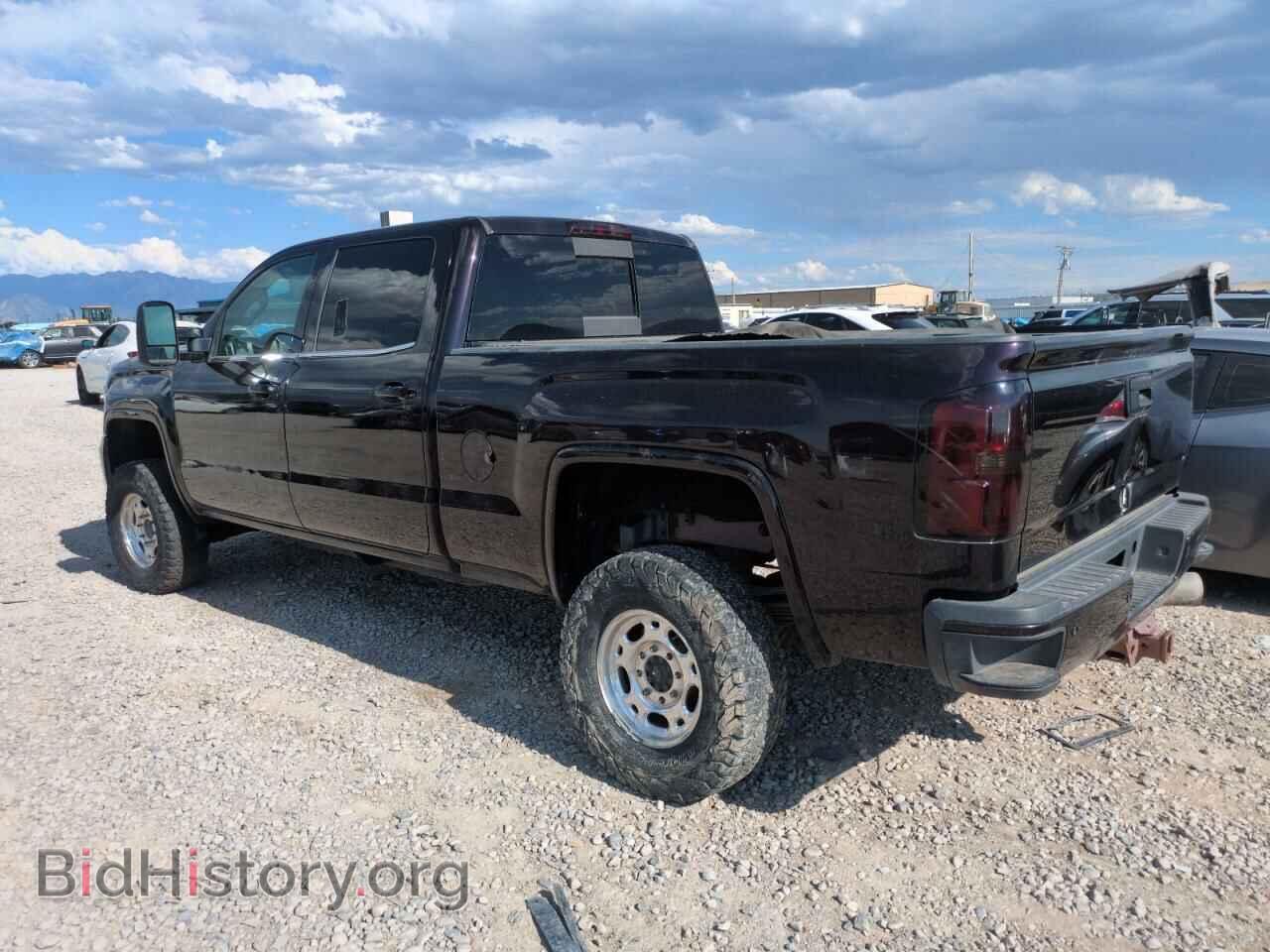 2015 GMC SIERRA - VIN: 1GT424E85FF133375 - Фото 2