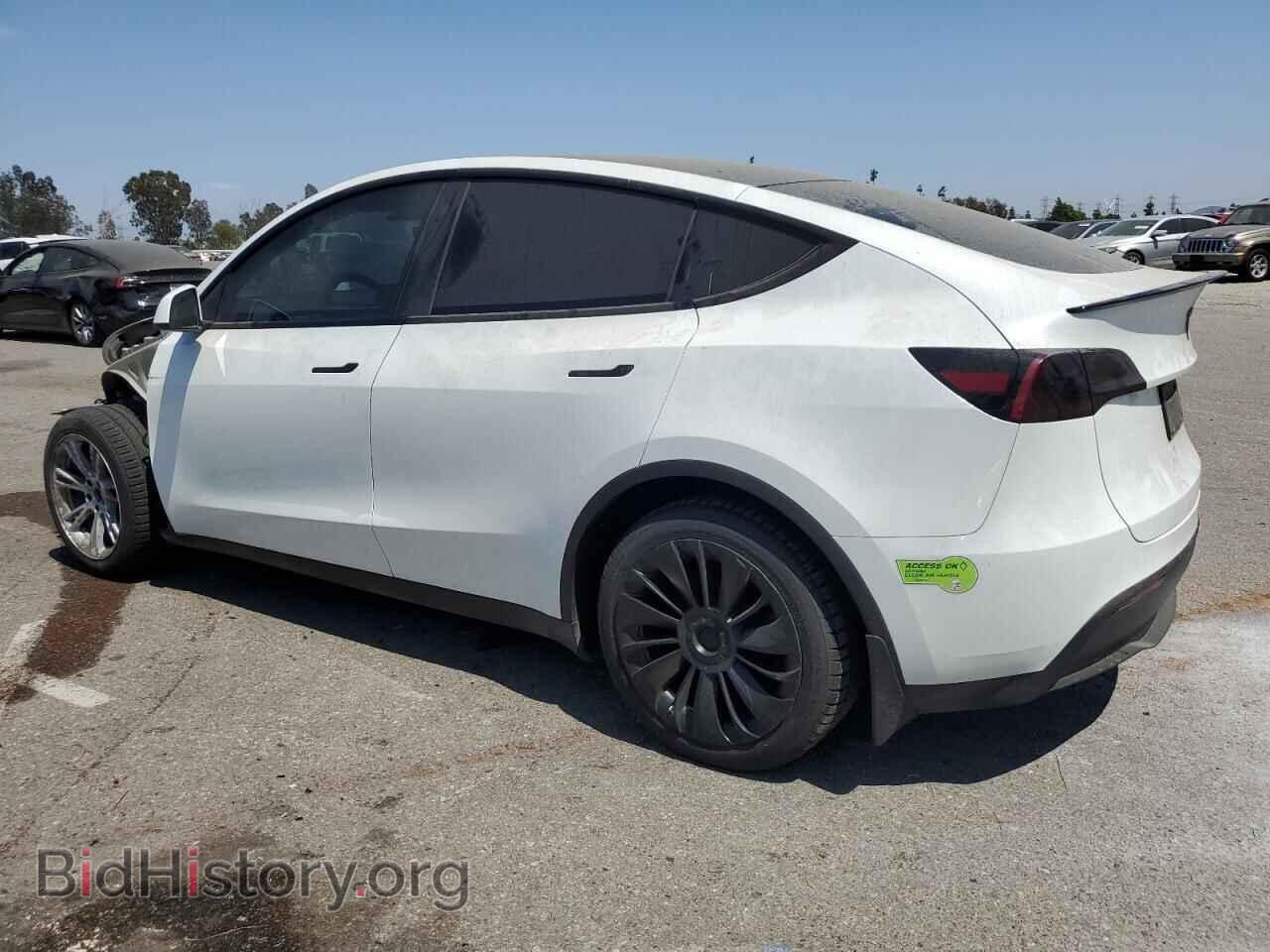 2023 TESLA MODEL Y - VIN: 7SAYGDEE8PA098233 - Фото 2