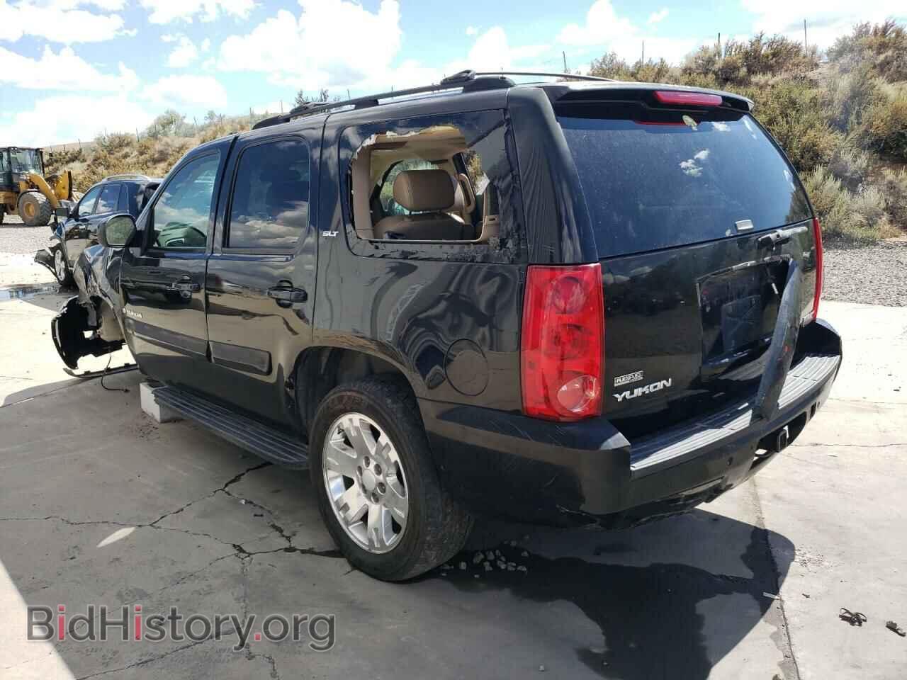 2007 GMC YUKON - VIN: 1GKFC13047R234543 - Фото 2