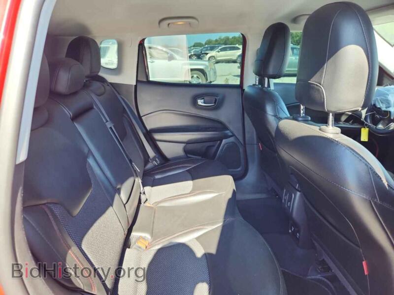2020 Jeep COMPASS (VIN 3C4NJDDBXLT184425) — фото 10 из 14