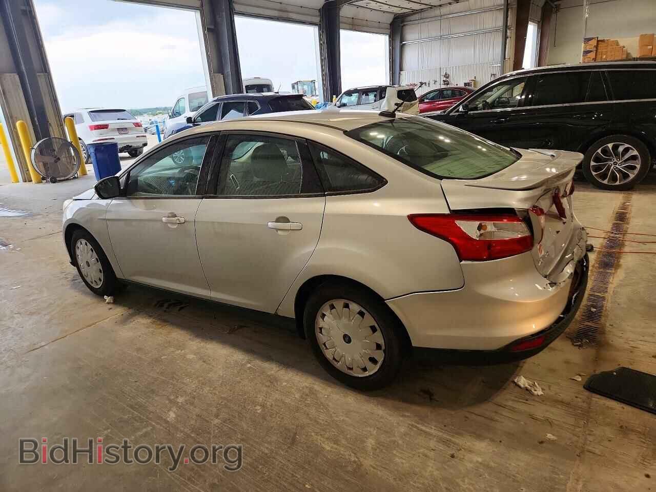 2013 FORD FOCUS - VIN: 1FADP3F22DL321765 - Photo 2