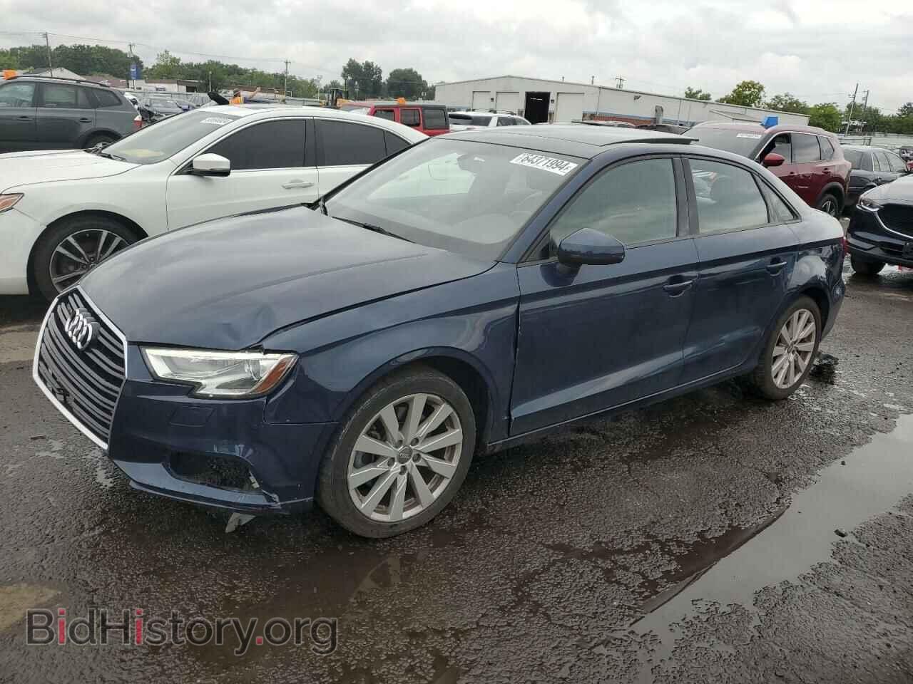 Фотография WAUB8GFF6H1059384 - AUDI A3 2017