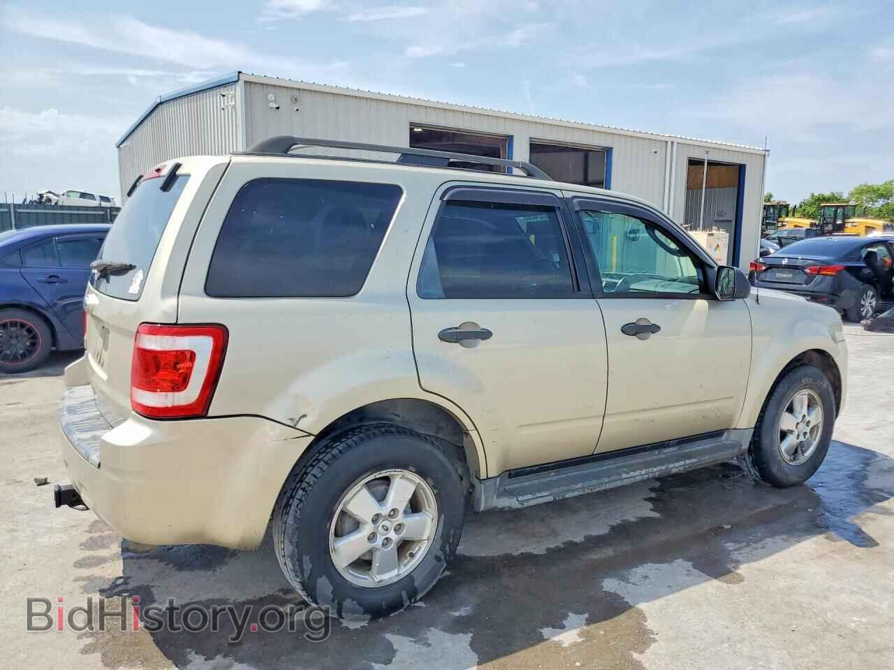2010 FORD ESCAPE - VIN: 1FMCU0D79AKC29285 - Фото 3
