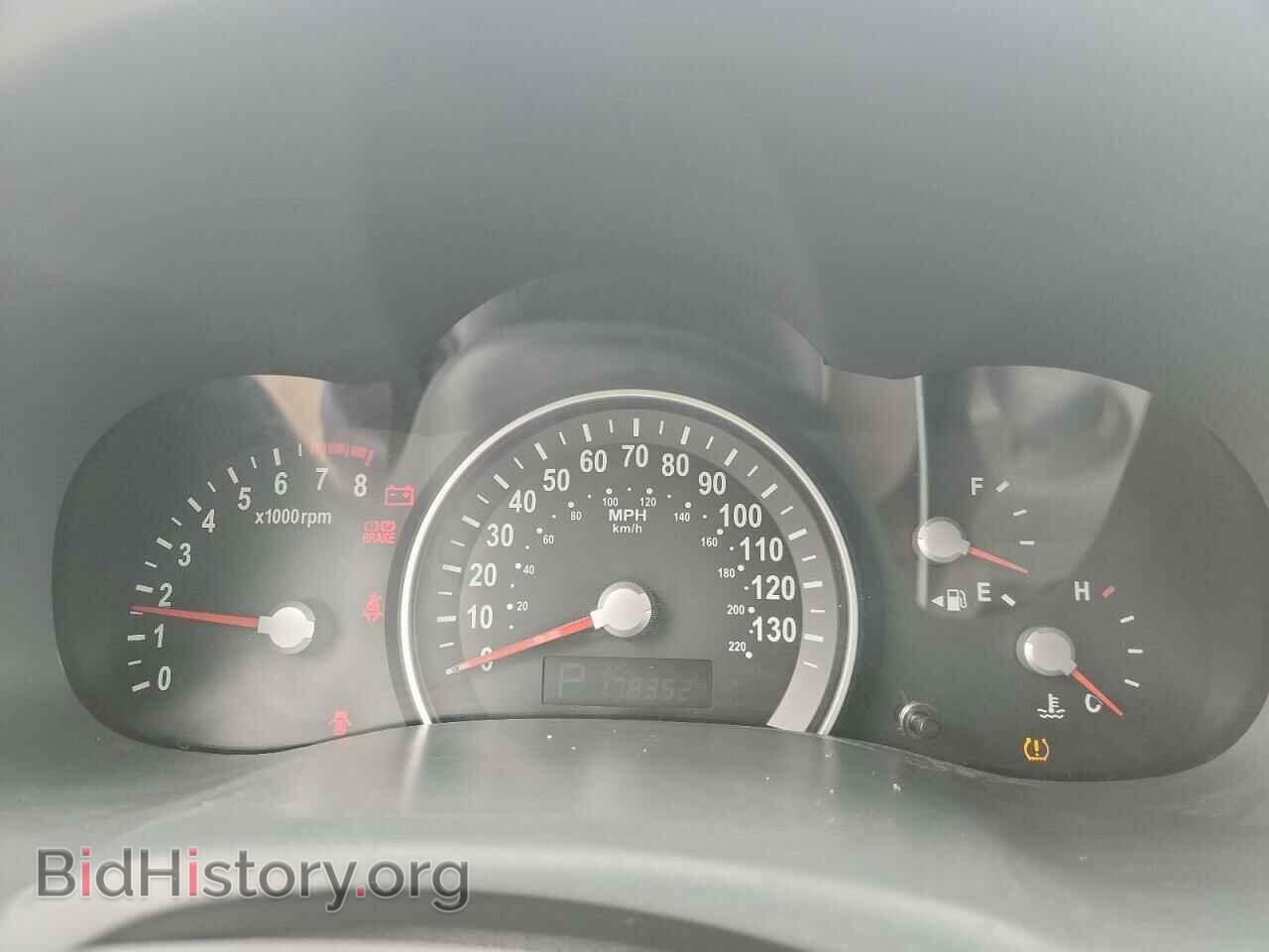 2012 KIA All Models - VIN: KNDMG4C73C6417353 - Фото 9