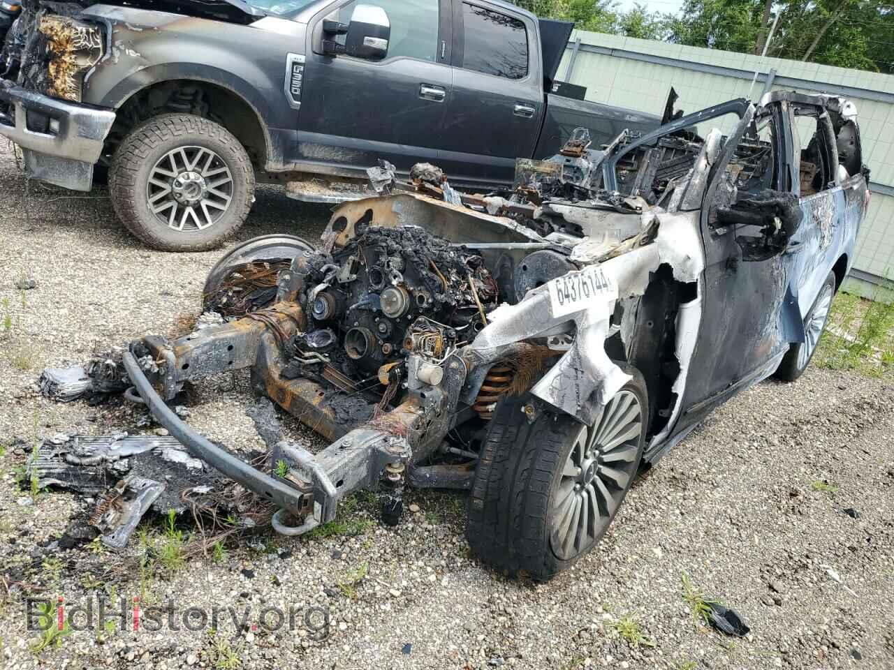 Фотография 5LMJJ2LT8KEL25576 - LINCOLN NAVIGATOR 2019