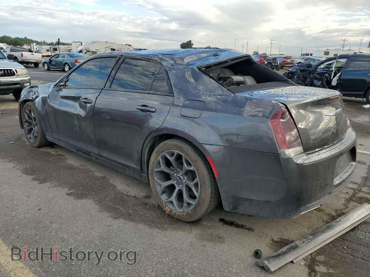 2017 CHRYSLER 300 - VIN: 2C3CCABG0HH655470 - Фото 2