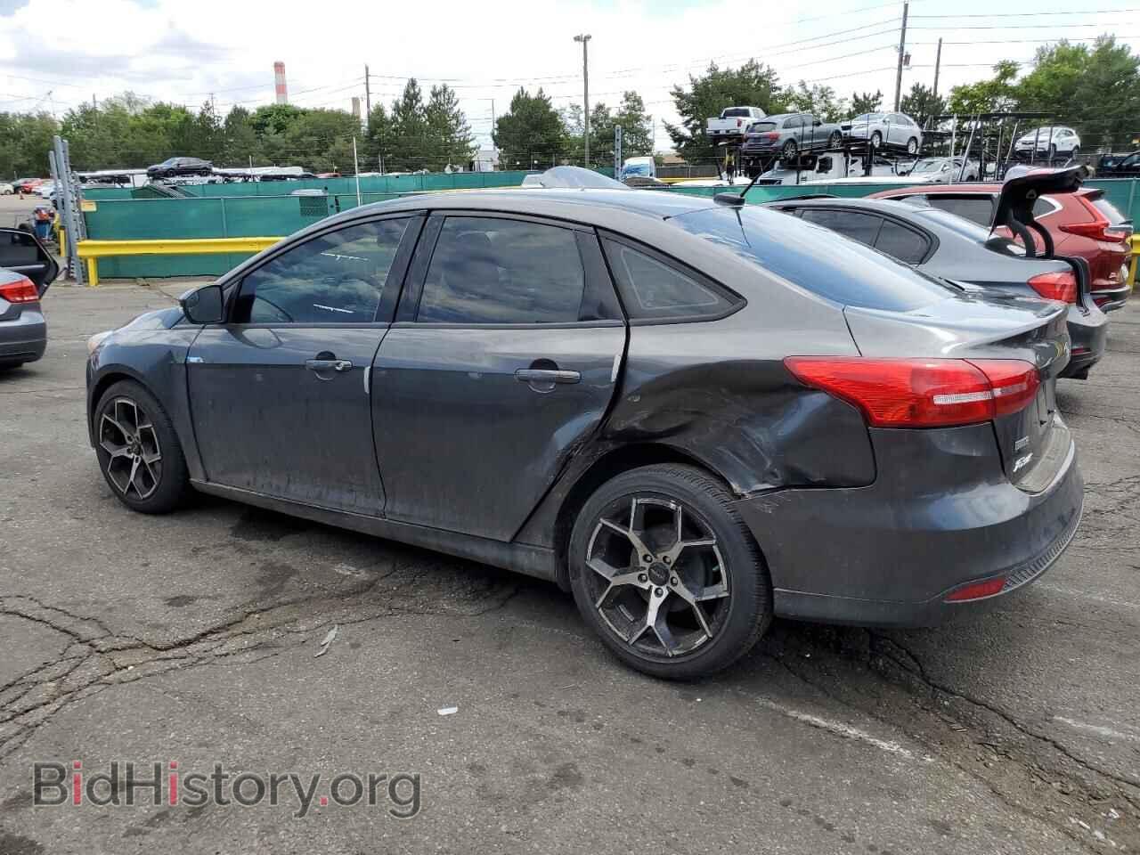 2016 FORD FOCUS - VIN: 1FADP3F2XGL305110 - Фото 2