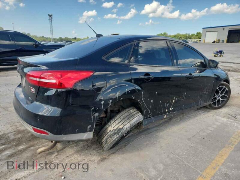 2017 Ford FOCUS (VIN 1FADP3H28HL257671) — photo 3 of 13
