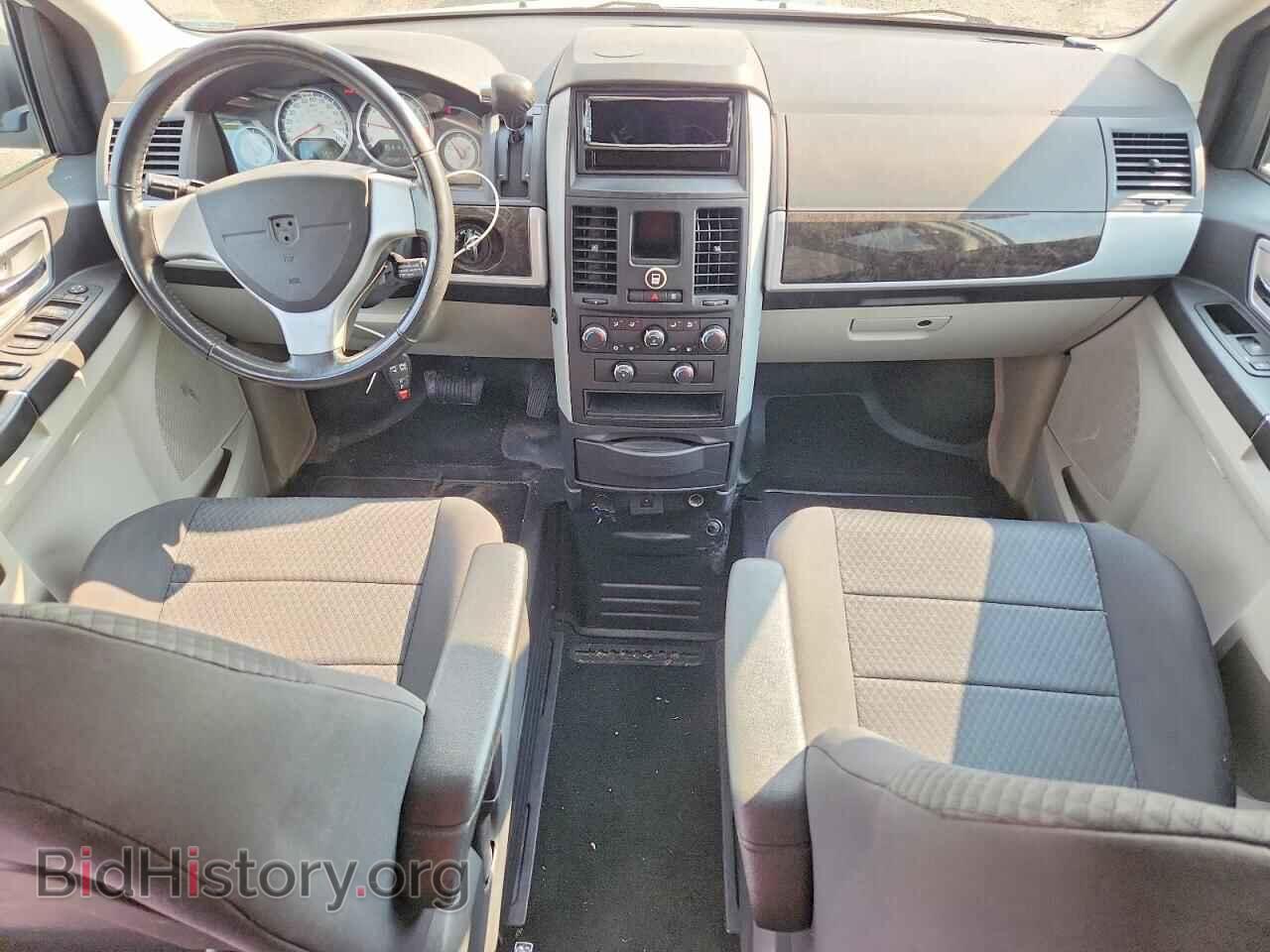 2010 DODGE CARAVAN - VIN: 2D4RN5D15AR131198 - Фото 8