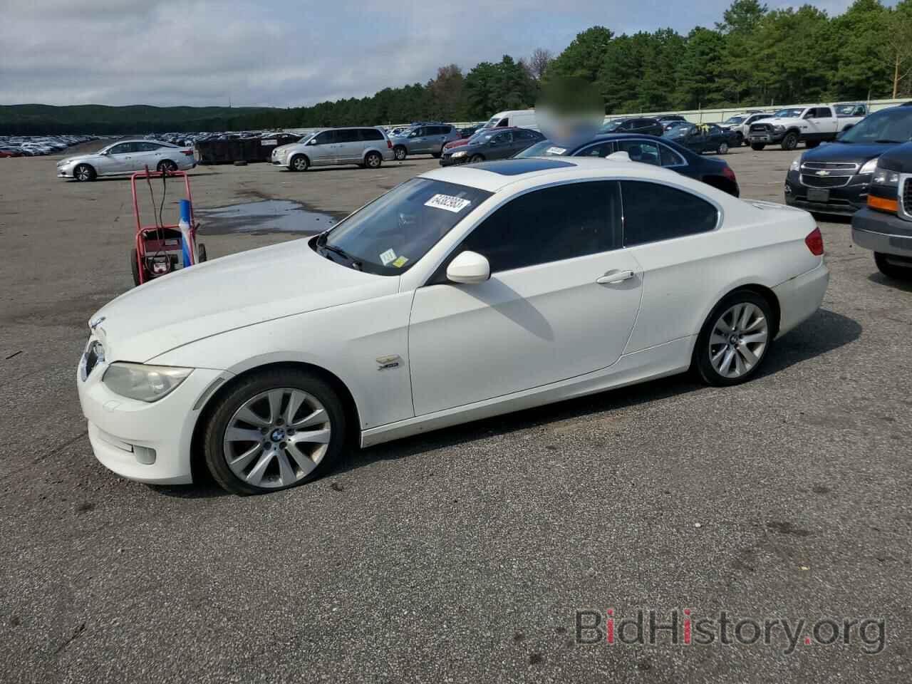 Photo WBAKF5C52BE587199 - BMW 3 SERIES 2011