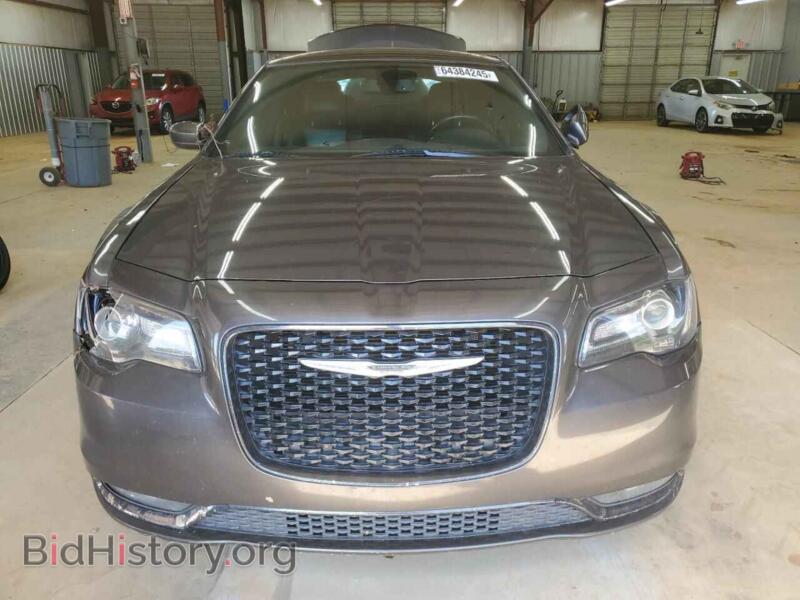 2019 Chrysler 300 (VIN 2C3CCABG7KH570326) — фото 5 из 12