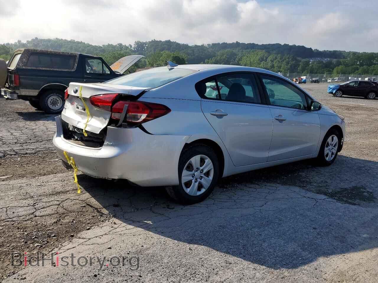 2017 KIA FORTE - VIN: 3KPFL4A76HE143896 - Фото 3