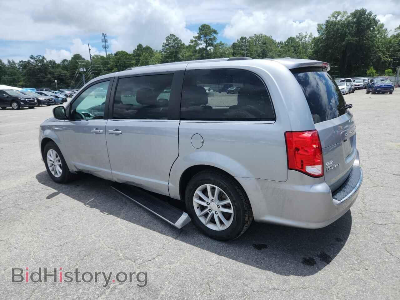 2018 DODGE CARAVAN - VIN: 2C4RDGCG8JR208518 - Фото 2