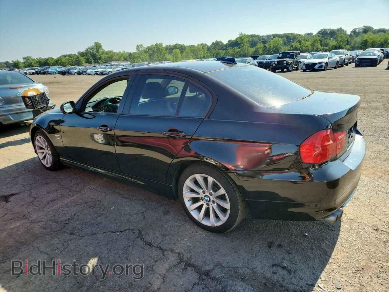 2011 BMW 3 SERIES - VIN: WBAPK5C58BA658768 - Фото 2