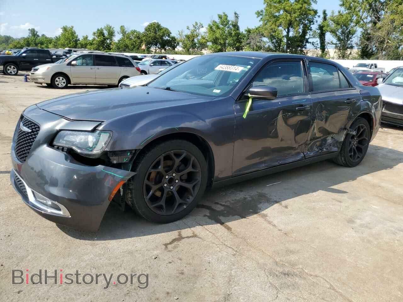 Фотография 2C3CCABG4KH516742 - CHRYSLER 300 2019