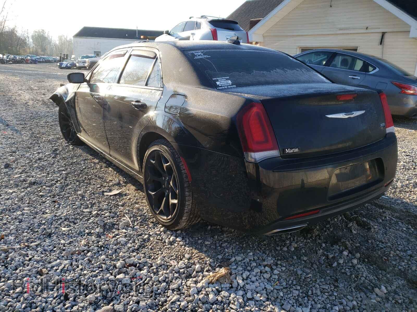 2019 CHRYSLER 300 - VIN: 2C3CCABG0KH651443 - Фото 3
