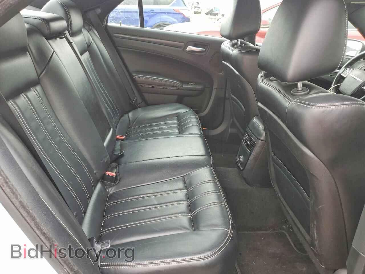 2014 CHRYSLER 300 - VIN: 2C3CCABG8EH355512 - Photo 10