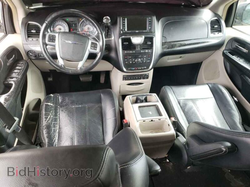 2011 Chrysler MINIVAN (VIN 2A4RR8DGXBR675960) — photo 8 of 13
