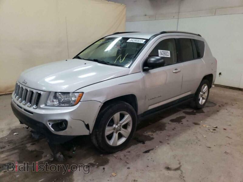 2011 Jeep COMPASS (VIN 1J4NT1FB9BD290725) — фото 2 из 10