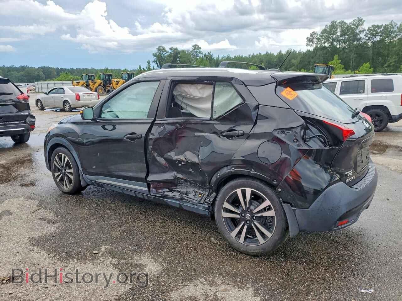 2019 NISSAN KICKS - VIN: 3N1CP5CU3KL512588 - Photo 2