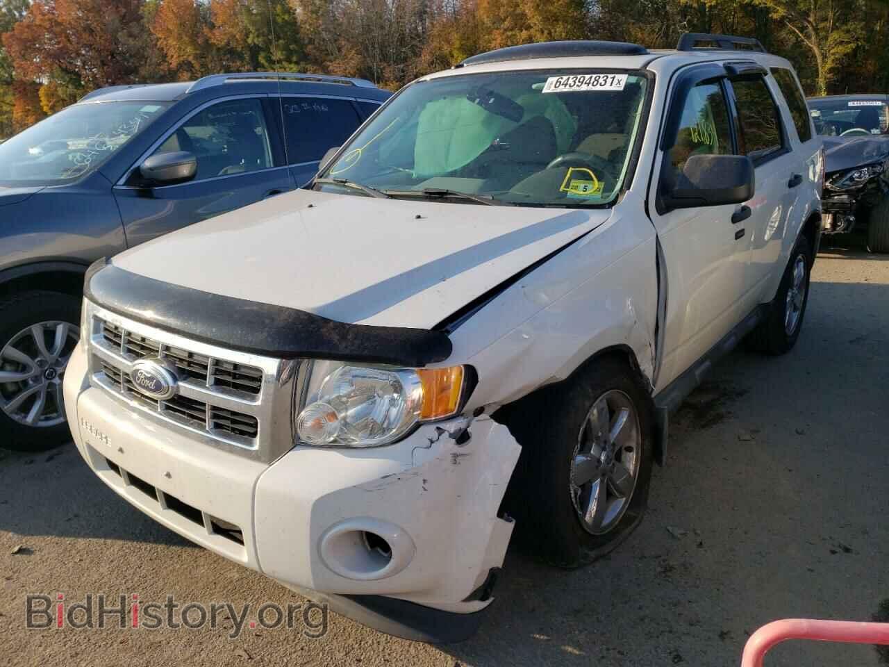 2011 FORD ESCAPE - VIN: 1FMCU9DG6BKA41345 - Фото 2