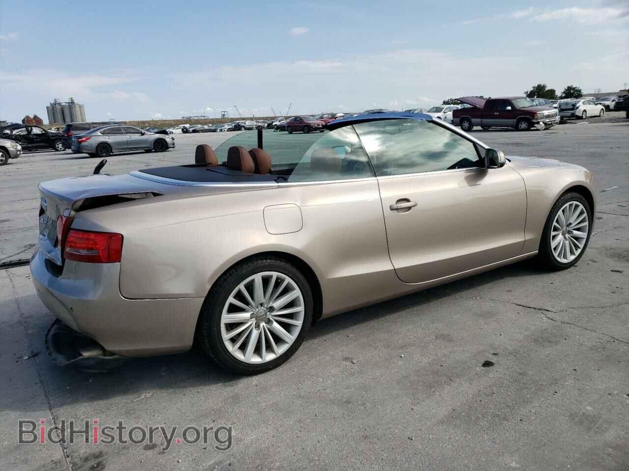 2011 AUDI A5 - VIN: WAUVFAFH3BN010774 - Фото 3