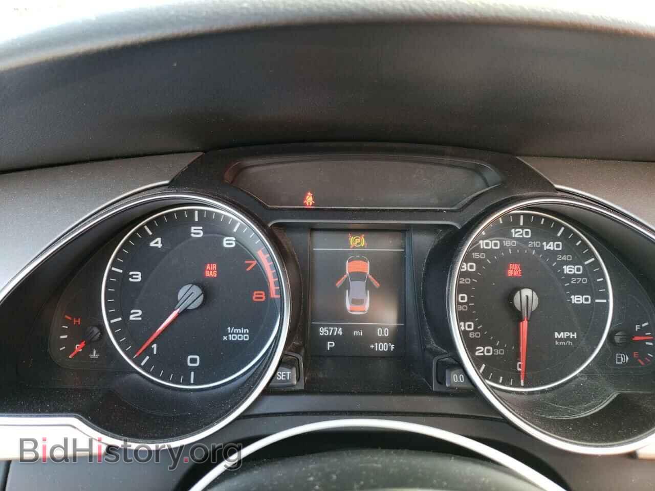 2011 AUDI A5 - VIN: WAUVFAFH3BN010774 - Фото 9