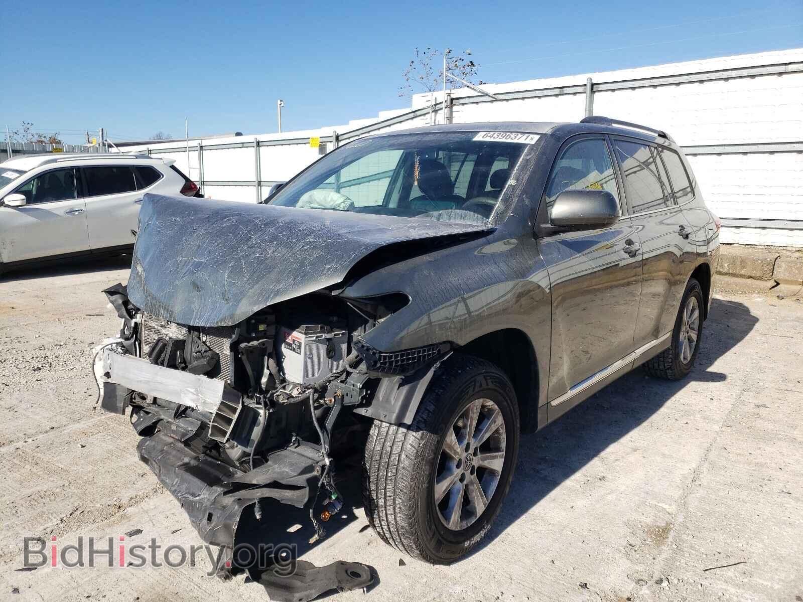 2013 TOYOTA HIGHLANDER - VIN: 5TDBK3EH8DS231203 - Фото 2