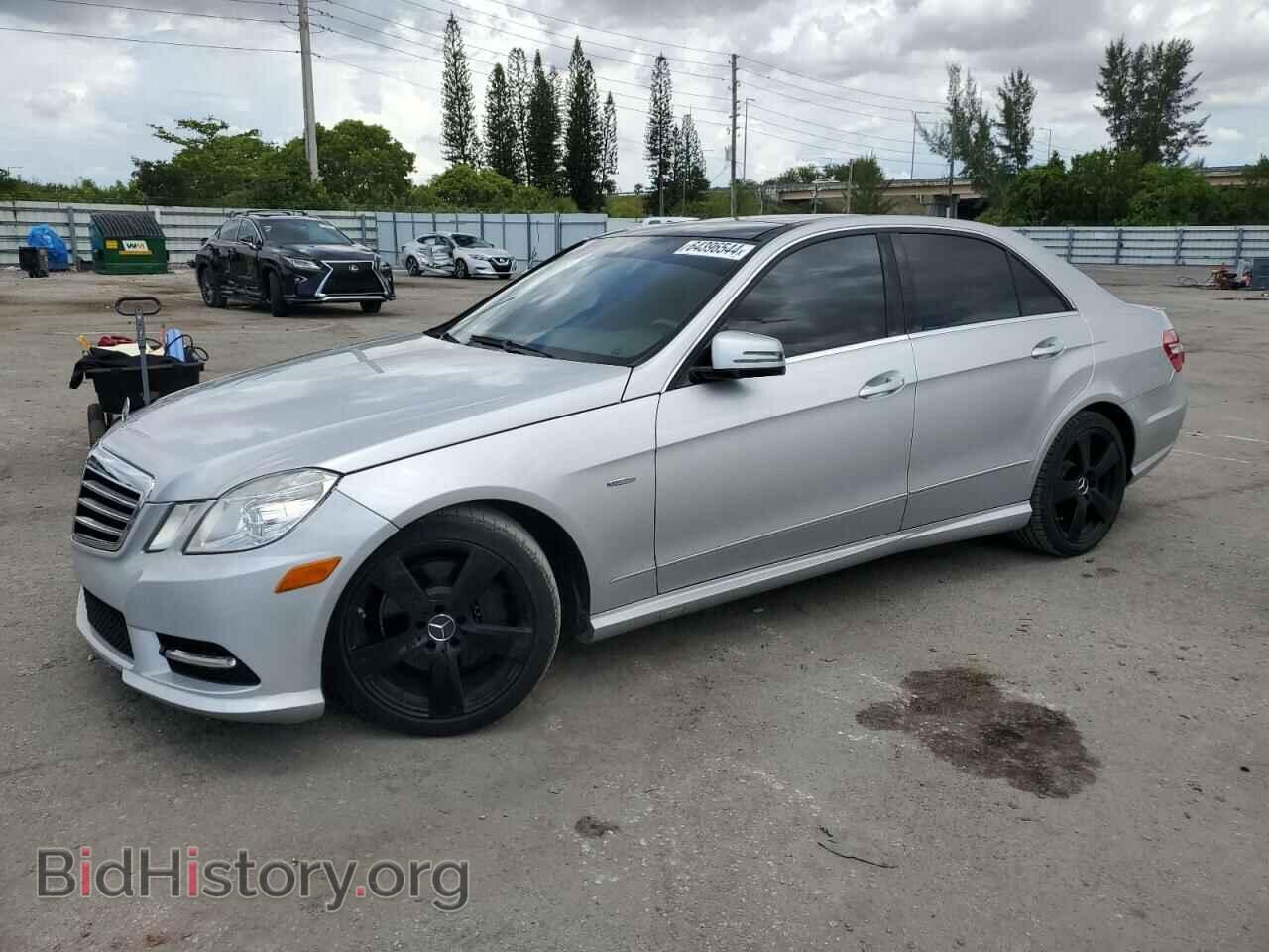 Photo WDDHF5KB7CA609636 - MERCEDES-BENZ E-CLASS 2012