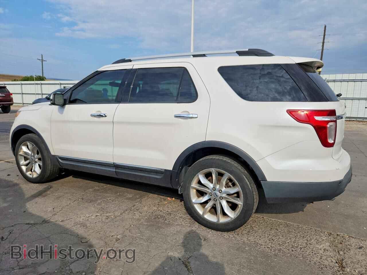 2011 FORD EXPLORER - VIN: 1FMHK8F89BGA32329 - Photo 2