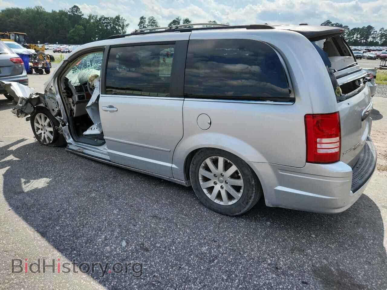 2008 CHRYSLER MINIVAN - VIN: 2A8HR54P38R675882 - Фото 2
