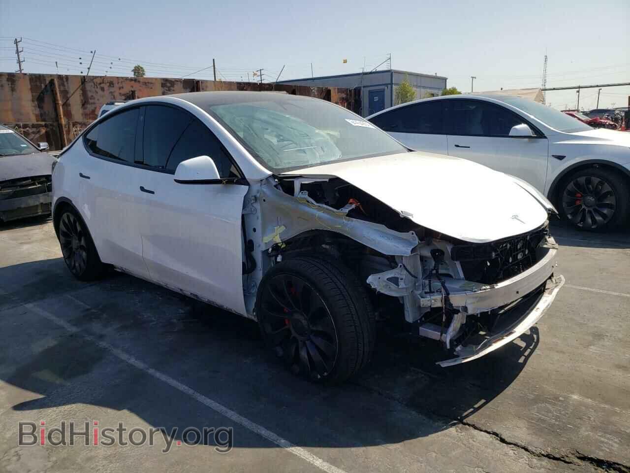 2022 TESLA MODEL Y - VIN: 7SAYGDEF8NF383247 - Фото 4