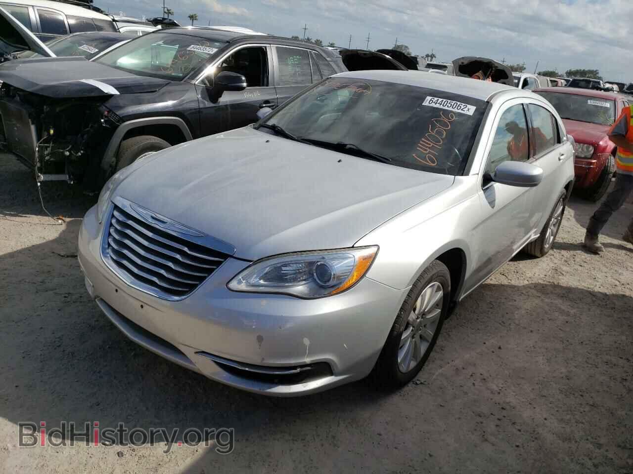 2012 CHRYSLER 200 - VIN: 1C3CCBBB6CN119049 - Фото 2
