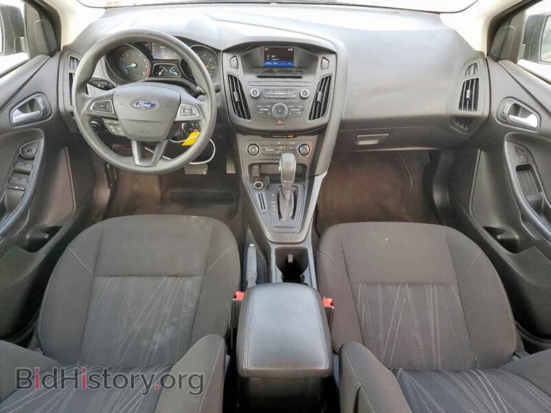 2017 Ford FOCUS (VIN 1FADP3F24HL325791) — фото 8 из 12